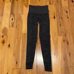 Spanx Assets Leggings size small